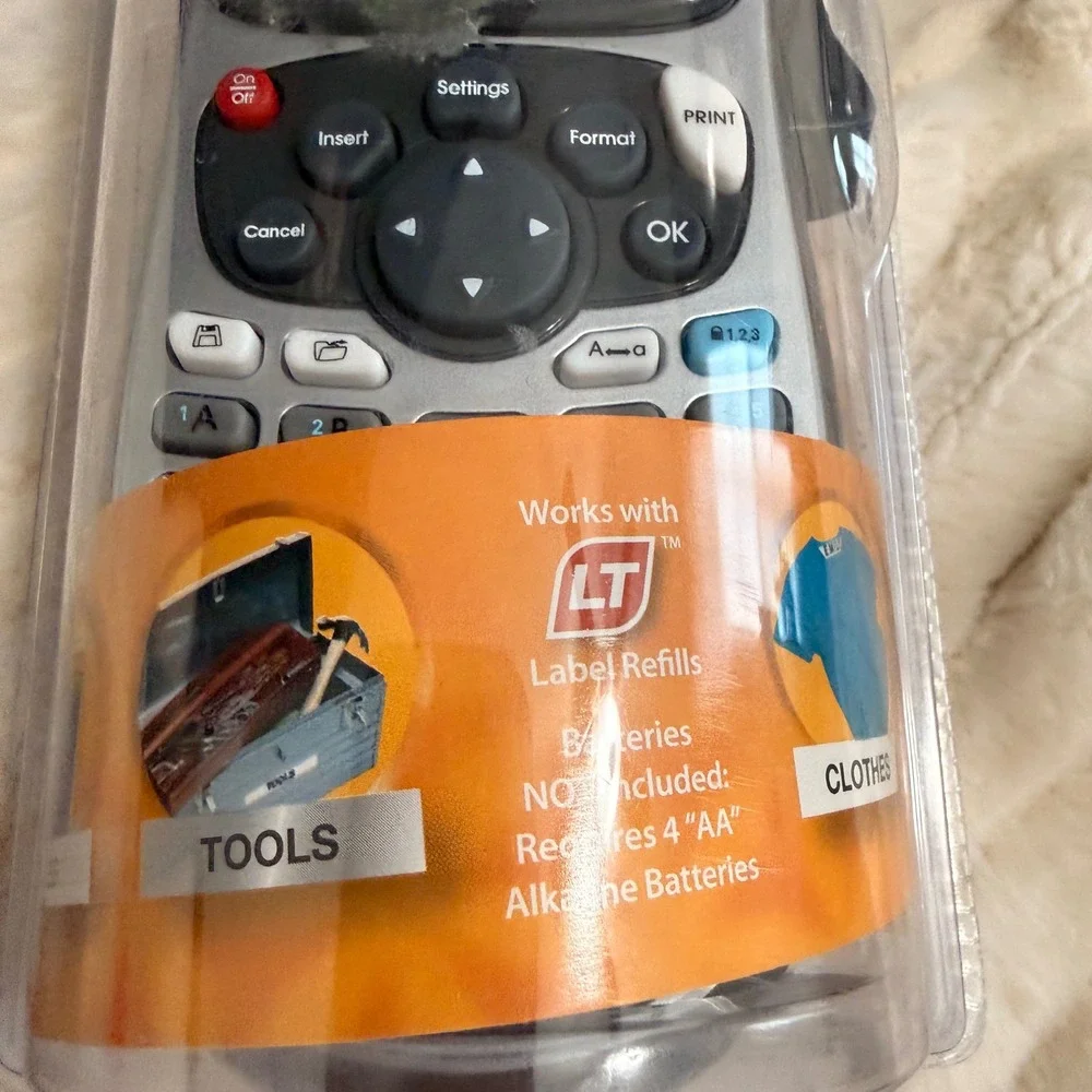 DYMO LetraTag Personal Label Maker 2006 Model with White Paper Tape